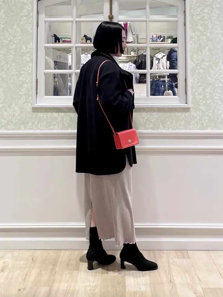 ANY MIKA コーディネート画像