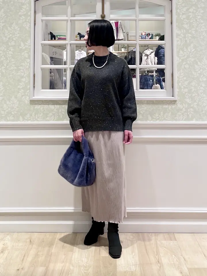 ANY MIKA コーディネート画像