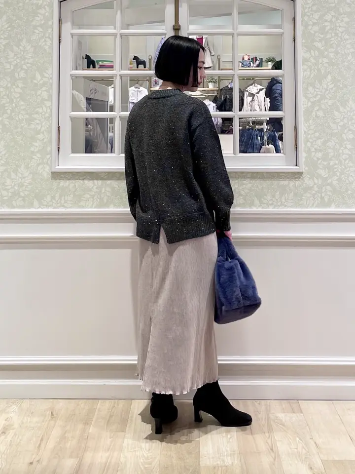 ANY MIKA コーディネート画像