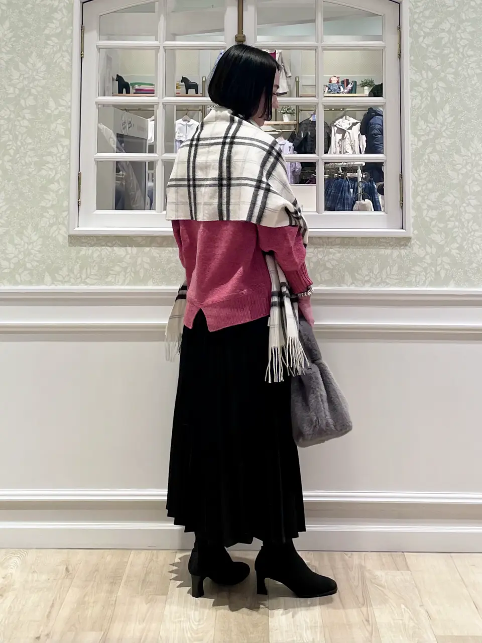 ANY MIKA コーディネート画像