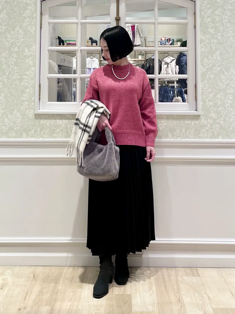 ANY MIKA コーディネート画像