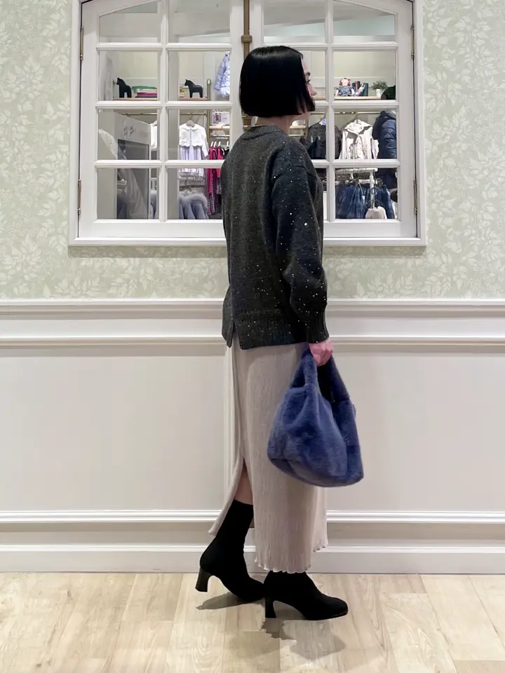 ANY MIKA コーディネート画像