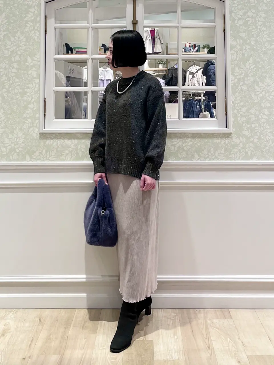 ANY MIKA コーディネート画像