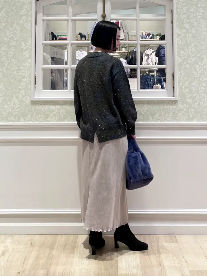 ANY MIKA コーディネート画像