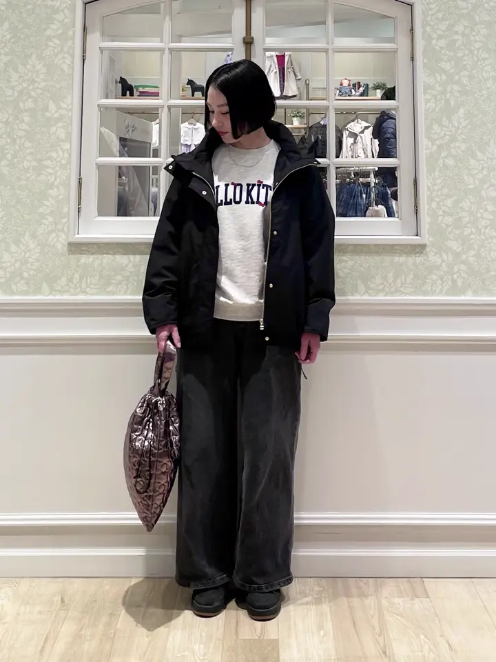 ANY MIKA コーディネート画像