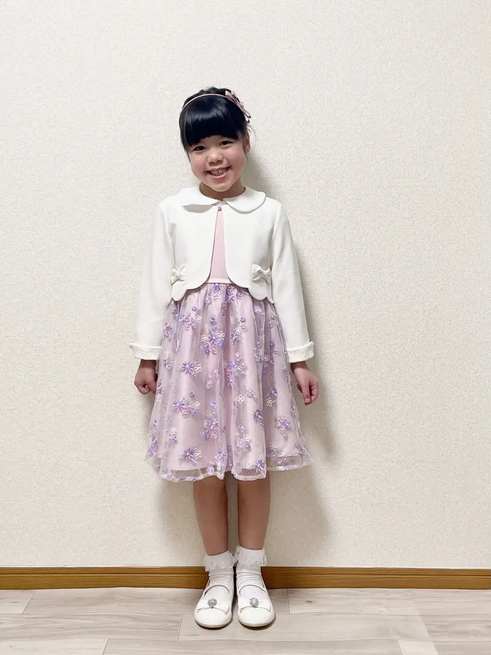  MIKA コーディネート画像