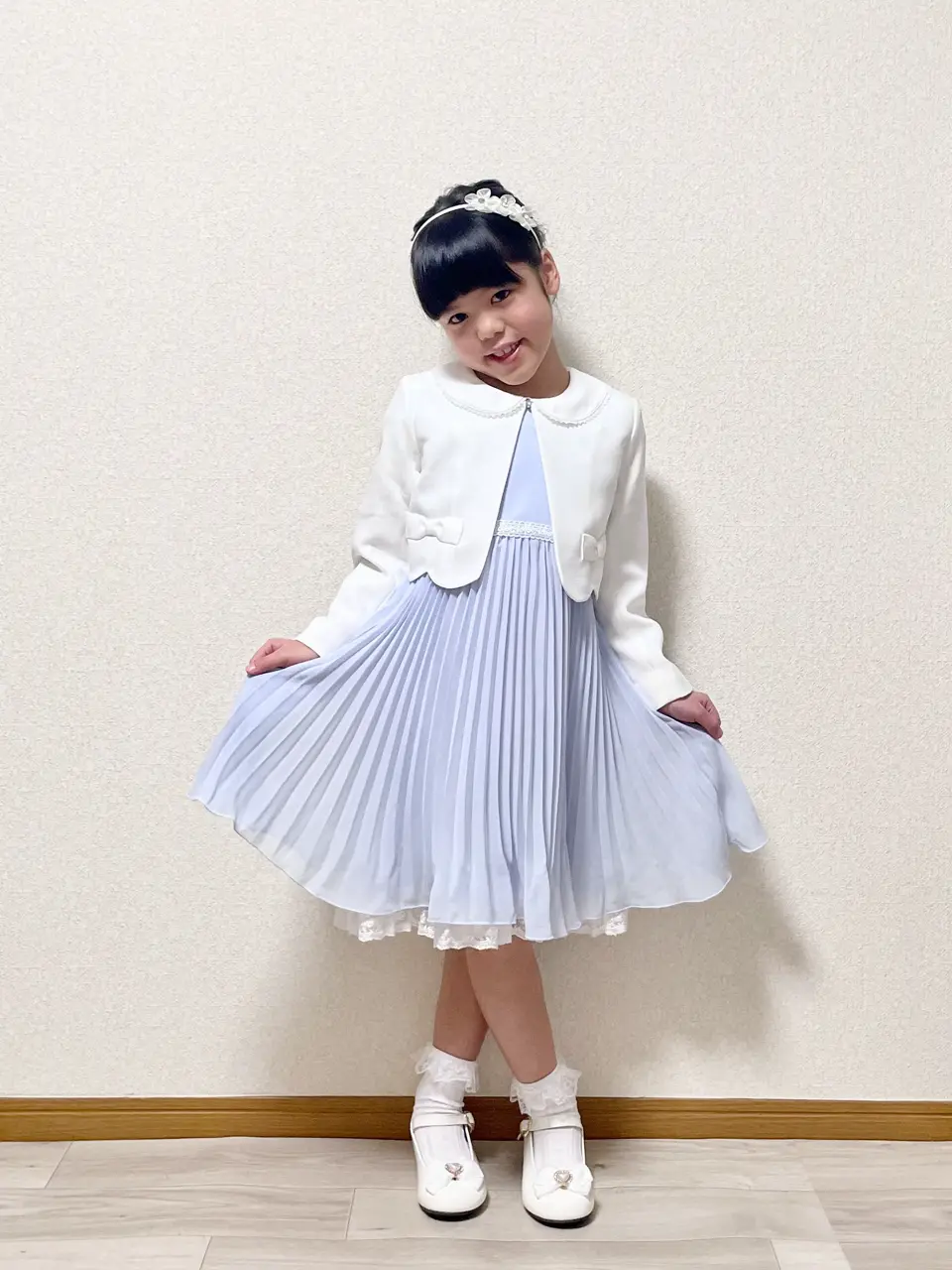  MIKA コーディネート画像