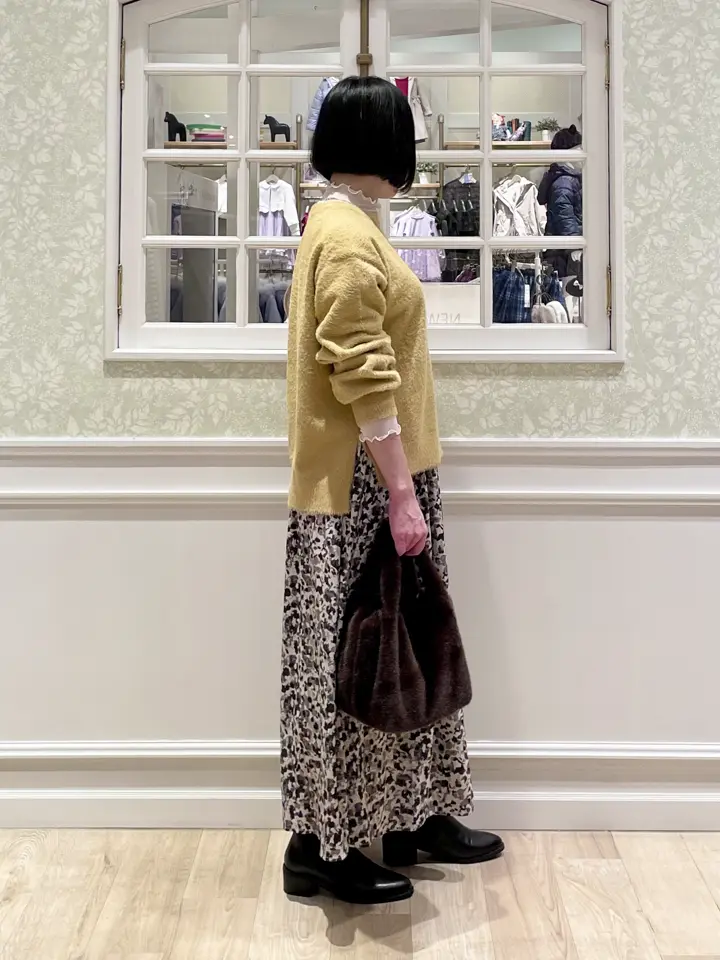 ANY MIKA コーディネート画像