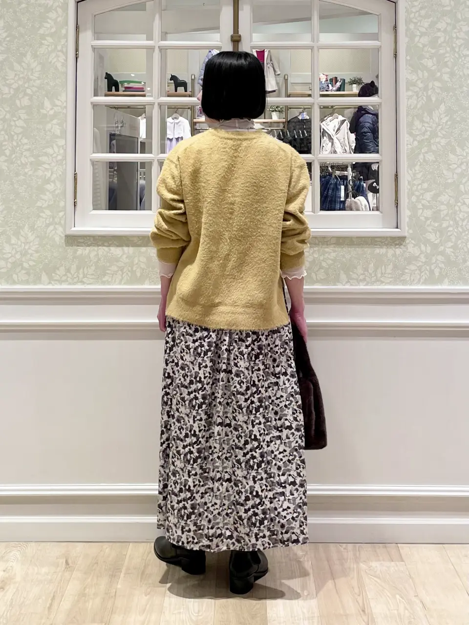 ANY MIKA コーディネート画像