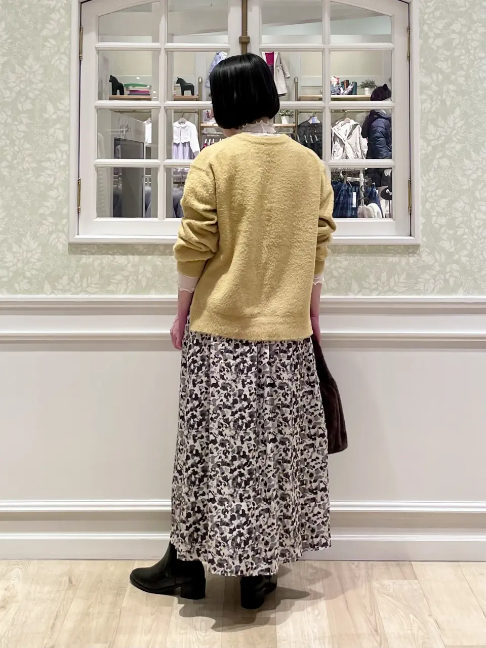 ANY MIKA コーディネート画像