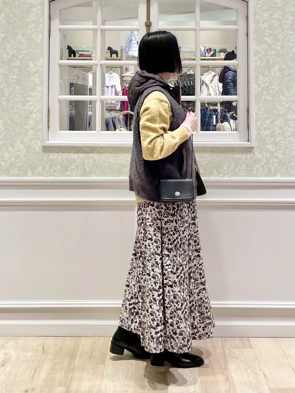 ANY MIKA コーディネート画像