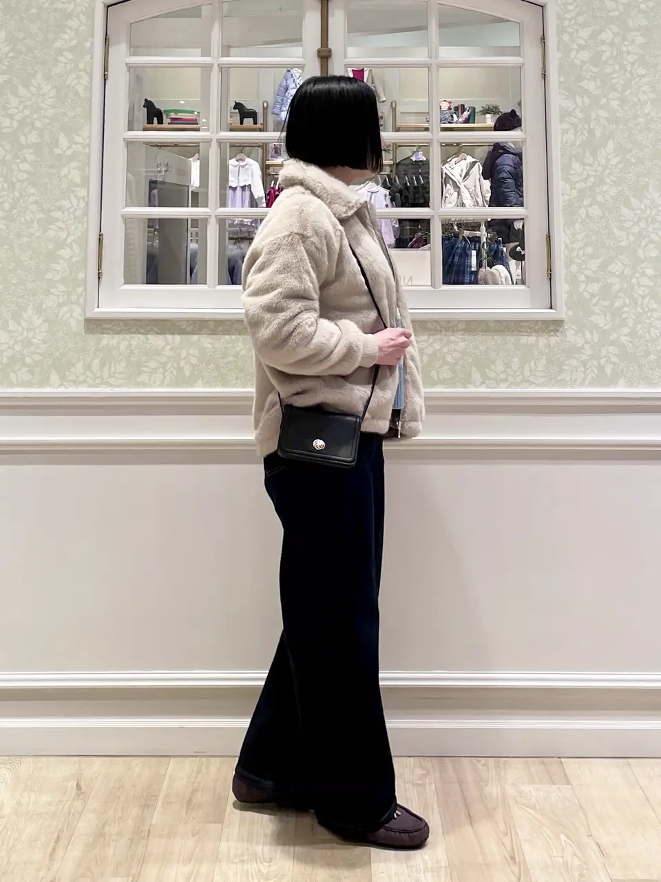 ANY MIKA コーディネート画像