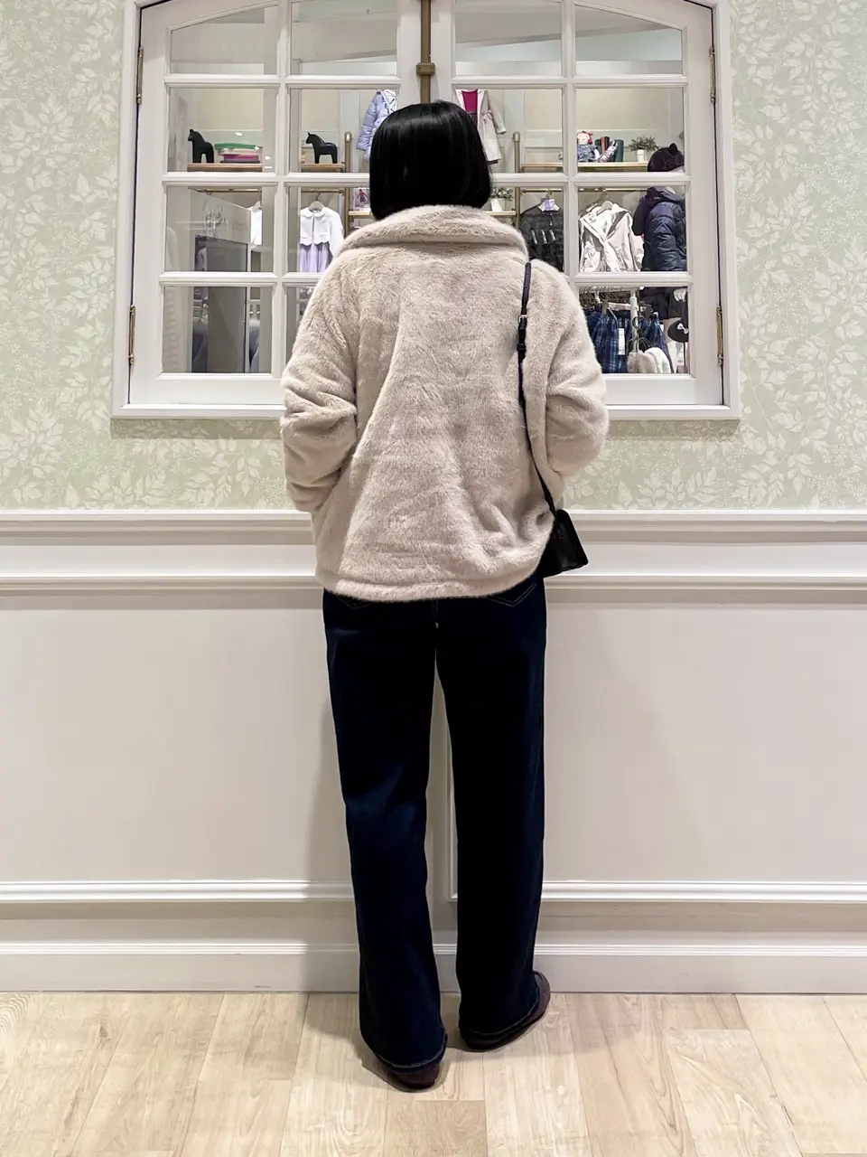 ANY MIKA コーディネート画像