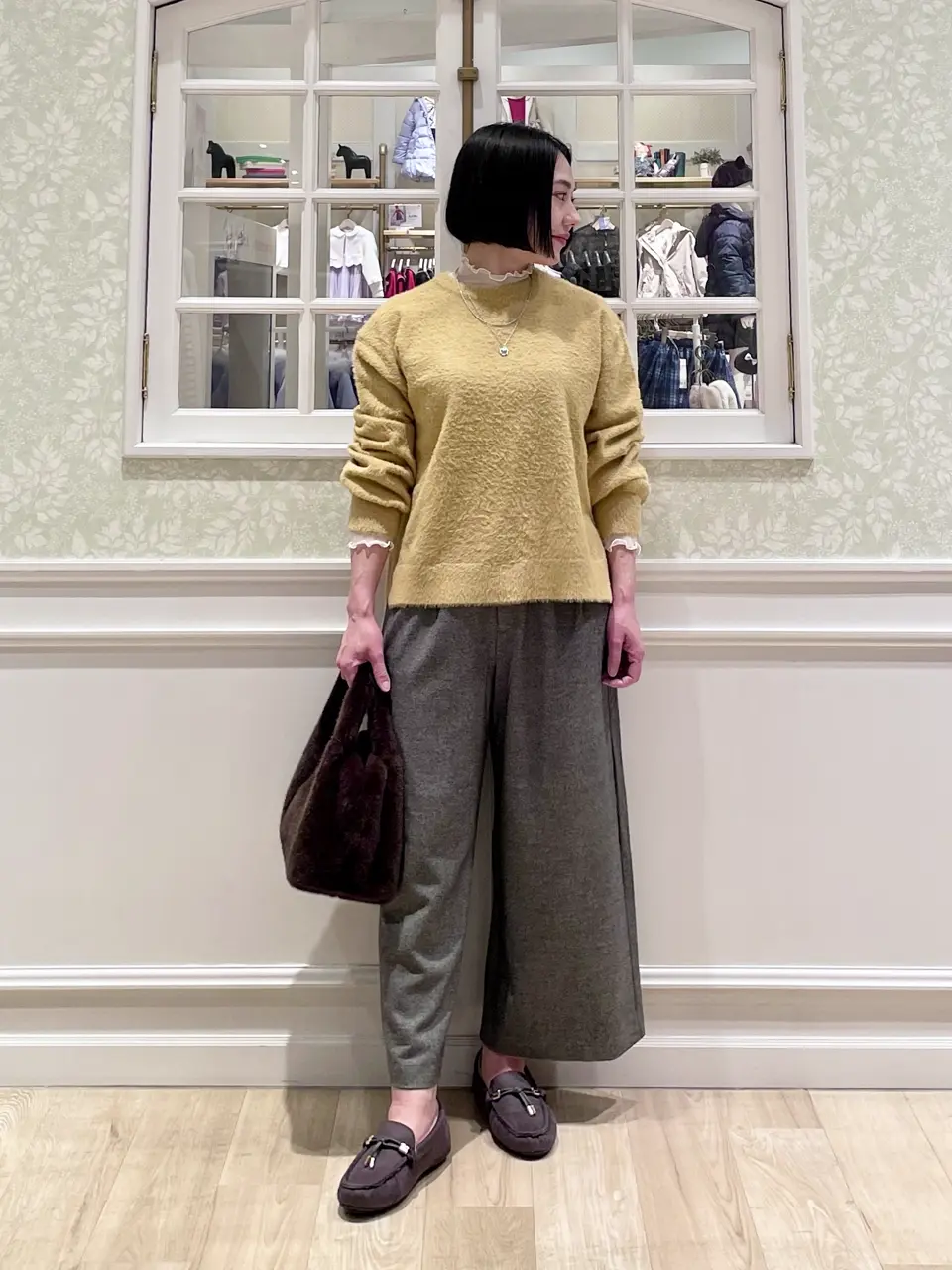  MIKA コーディネート画像