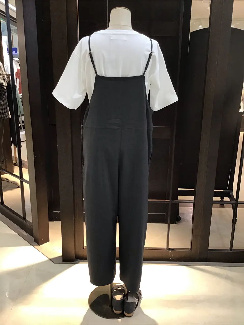 ANY 渡邊 コーディネート画像