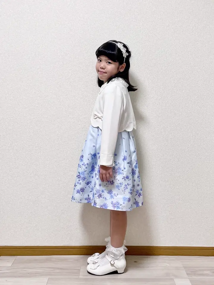 ANY MIKA コーディネート画像