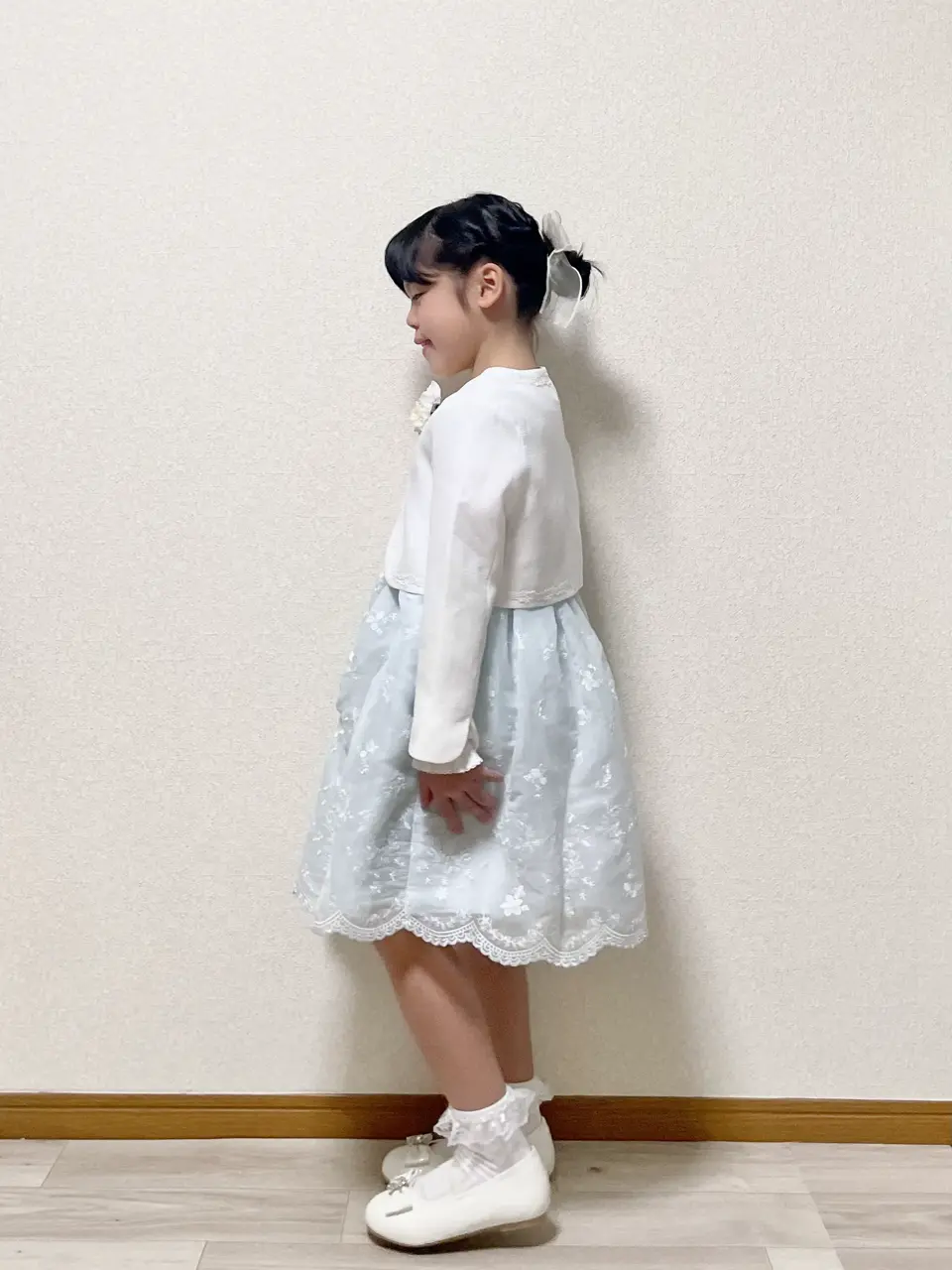 ANY MIKA コーディネート画像