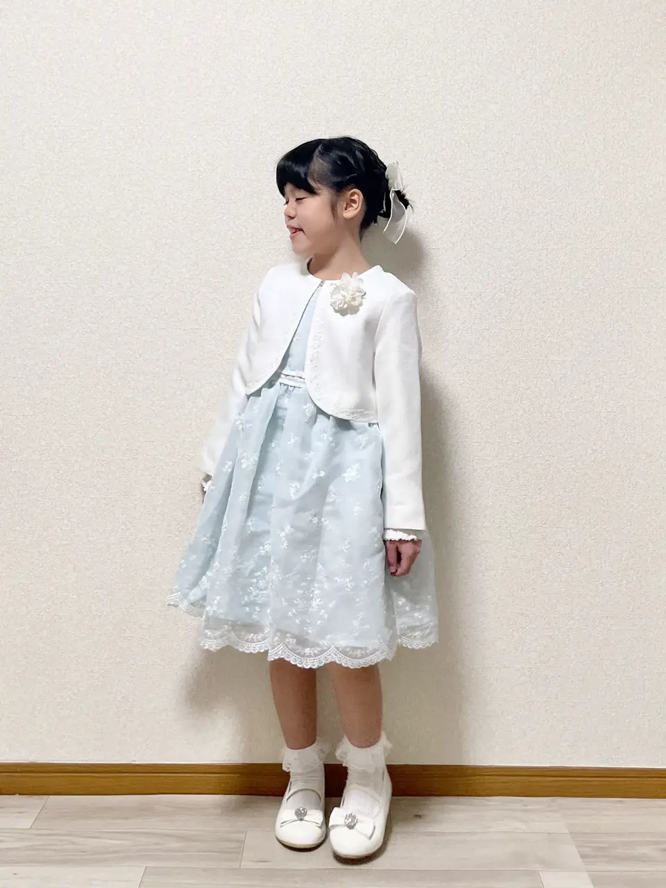 ANY MIKA コーディネート画像