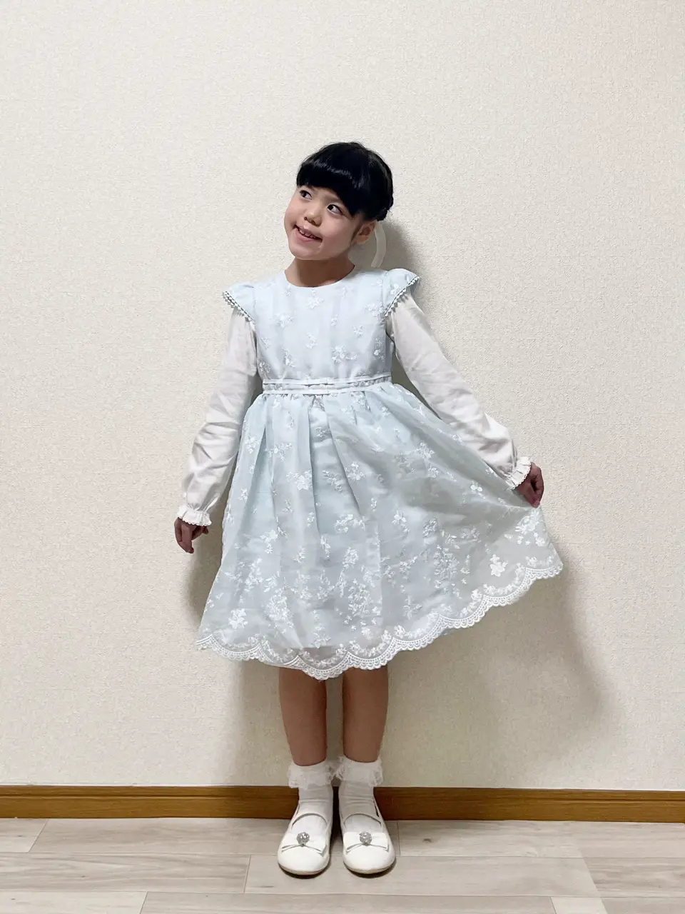 ANY MIKA コーディネート画像