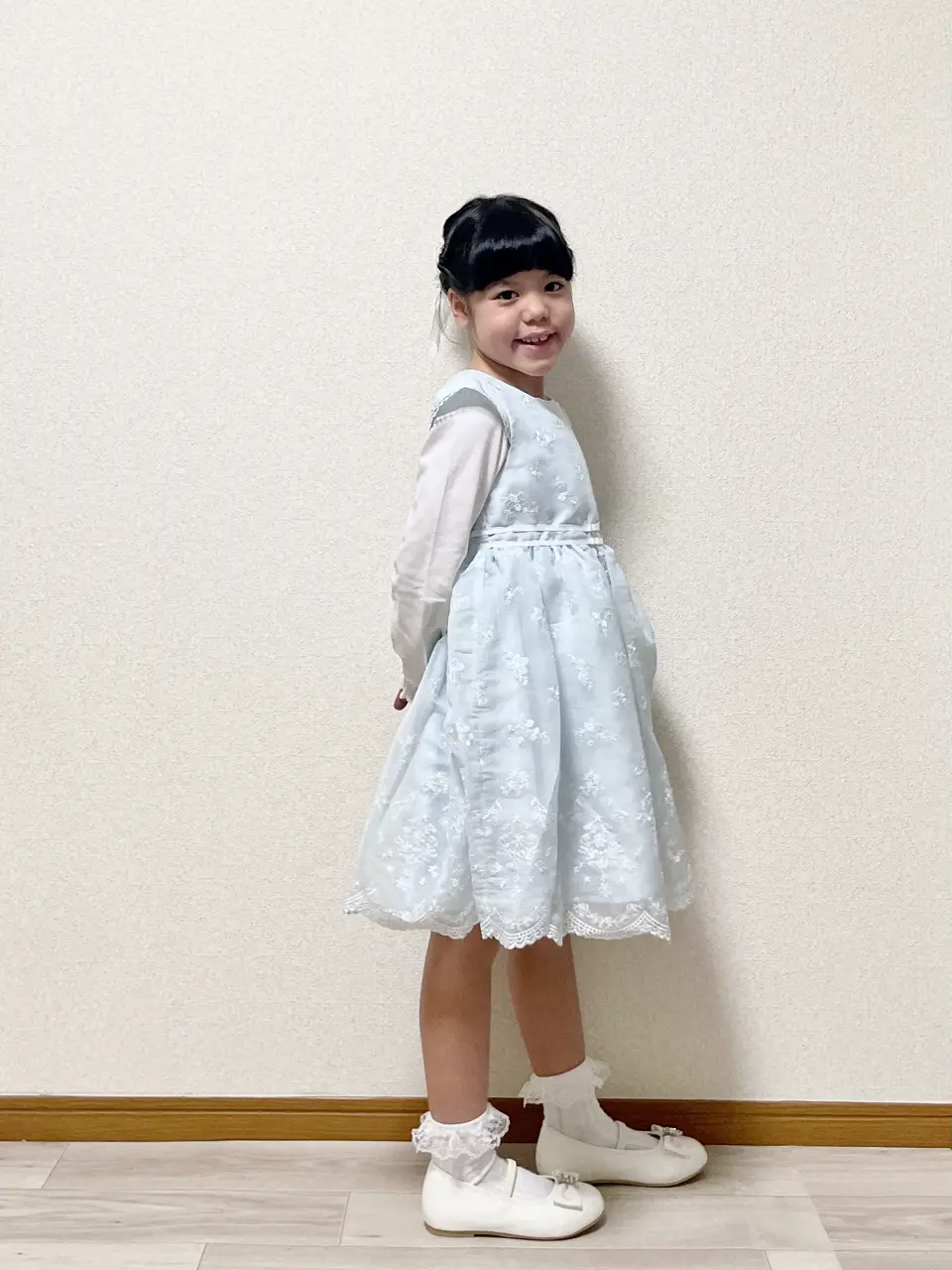 ANY MIKA コーディネート画像