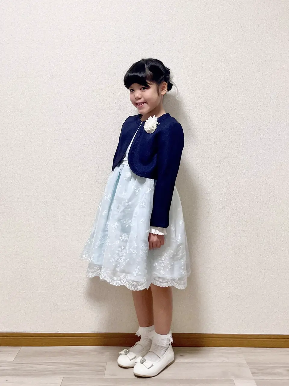 ANY MIKA コーディネート画像