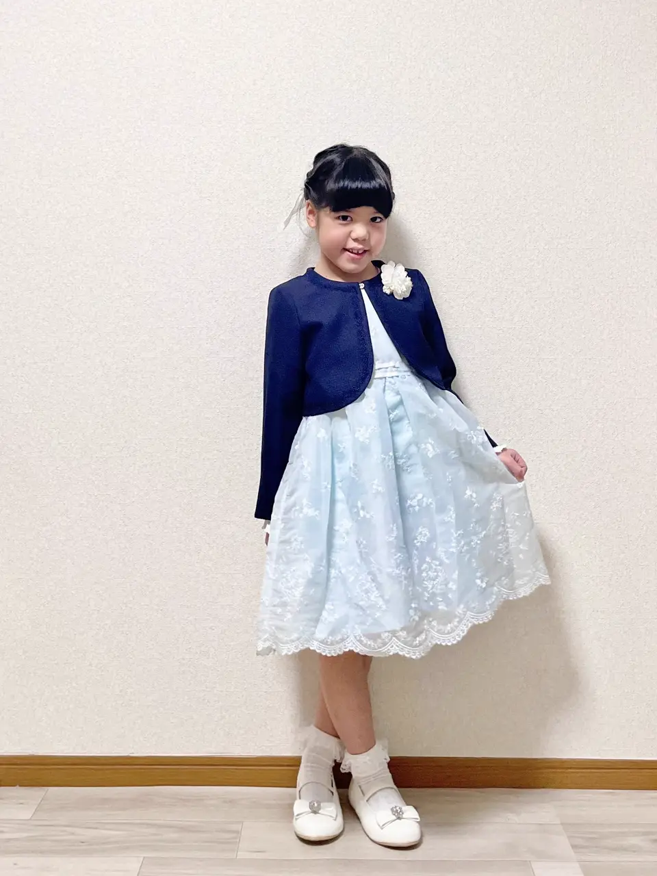 ANY MIKA コーディネート画像