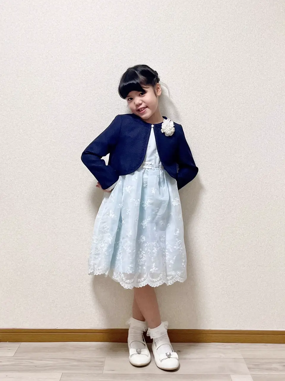 ANY MIKA コーディネート画像