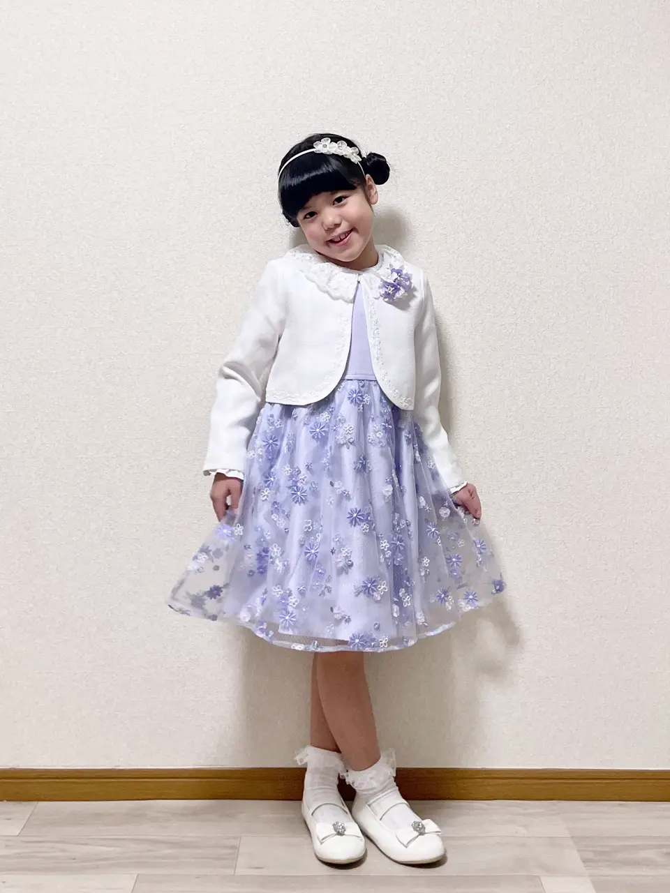  MIKA コーディネート画像