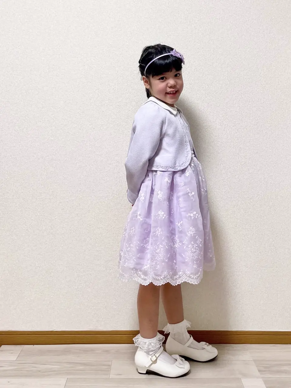 ANY MIKA コーディネート画像