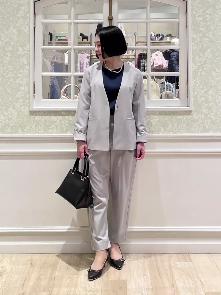 ANY MIKA コーディネート画像