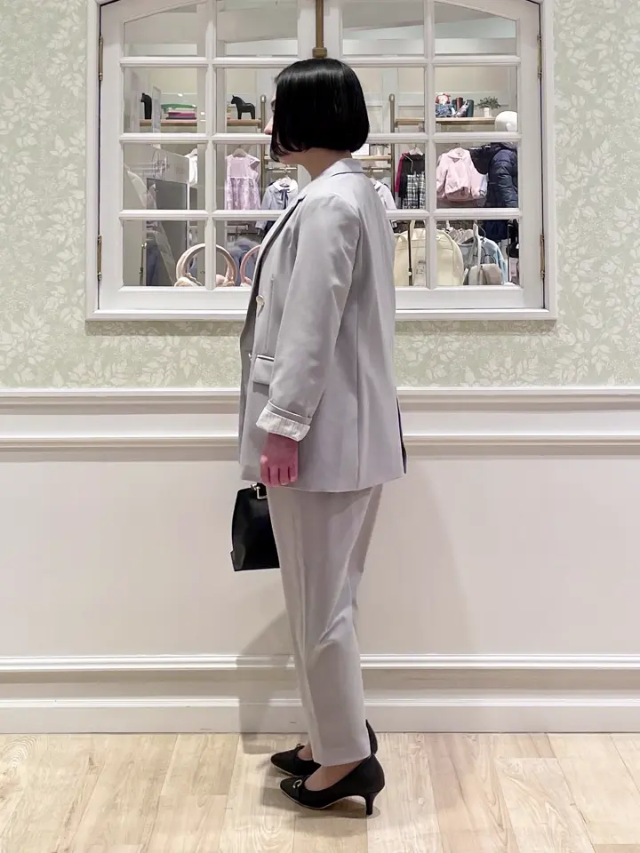 ANY MIKA コーディネート画像