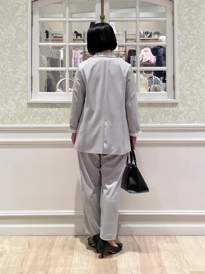 ANY MIKA コーディネート画像