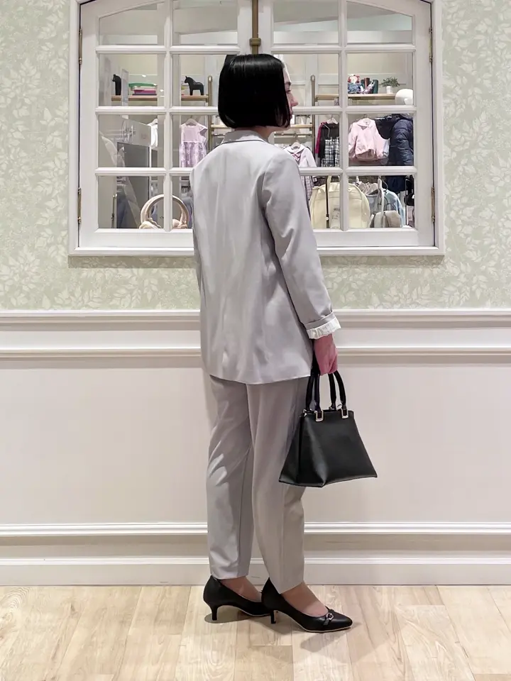 ANY MIKA コーディネート画像