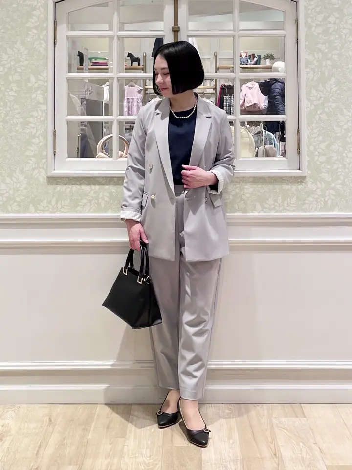 ANY MIKA コーディネート画像