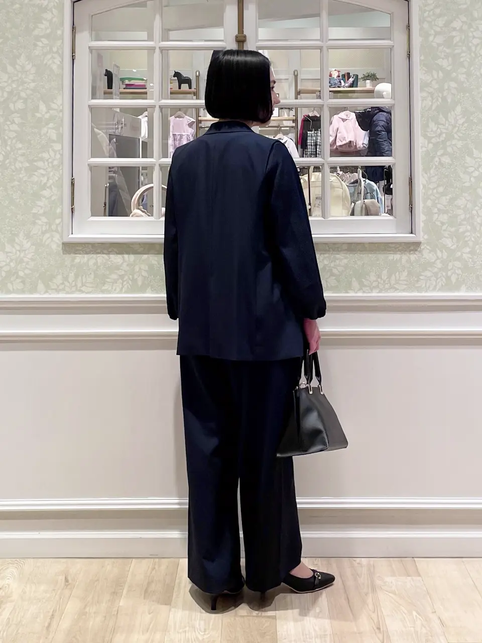 ANY MIKA コーディネート画像