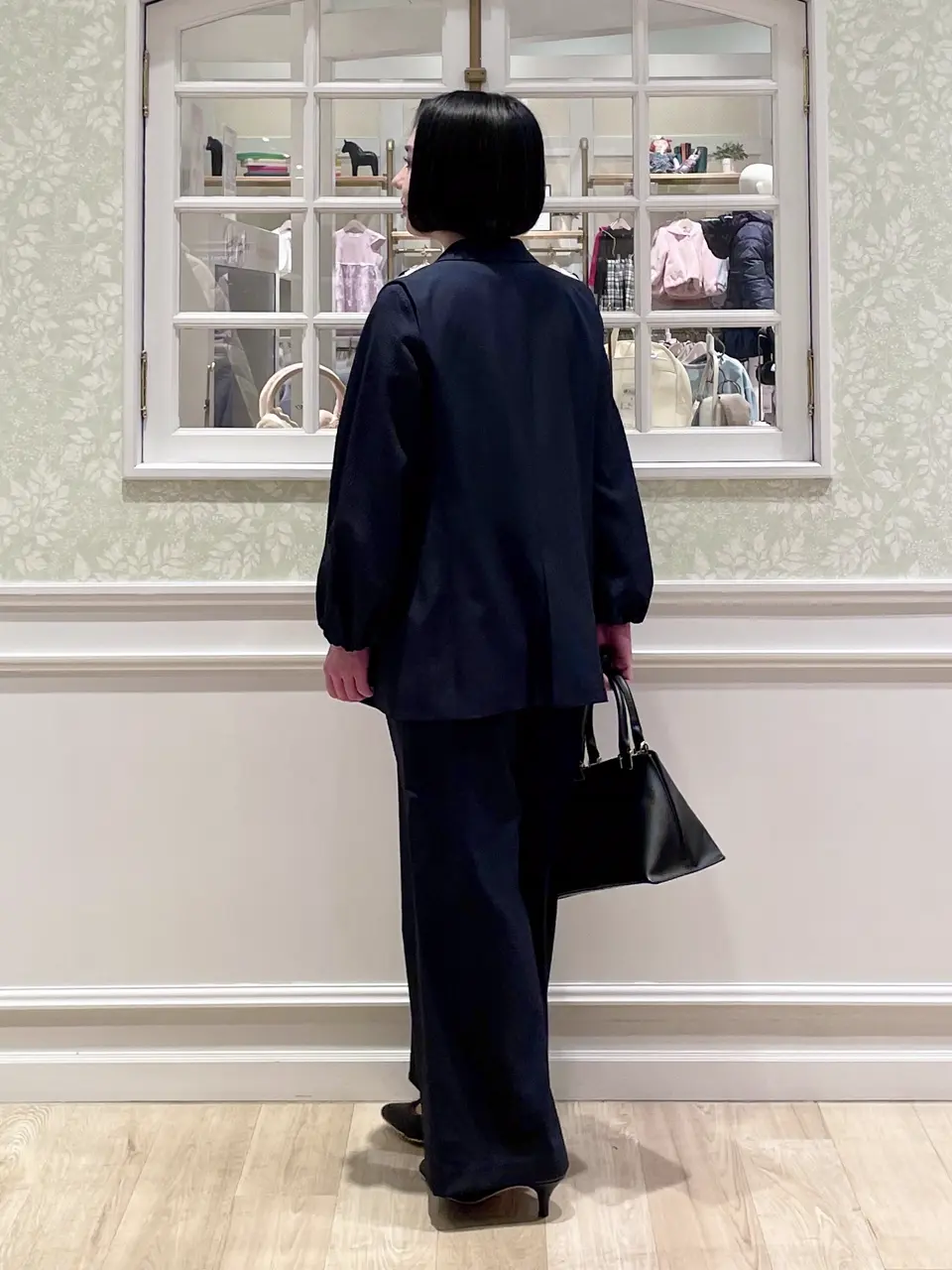 ANY MIKA コーディネート画像