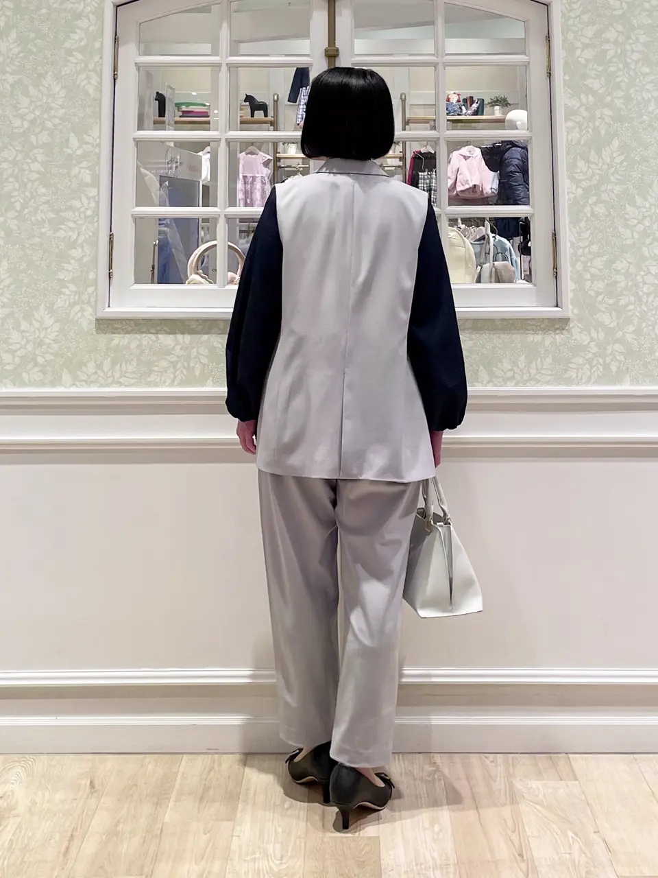 ANY MIKA コーディネート画像