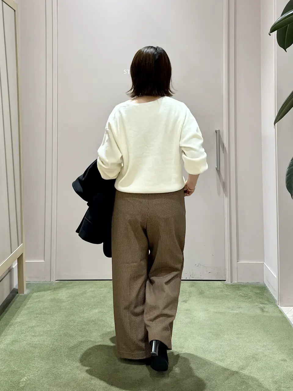 ANY フジコ コーディネート画像