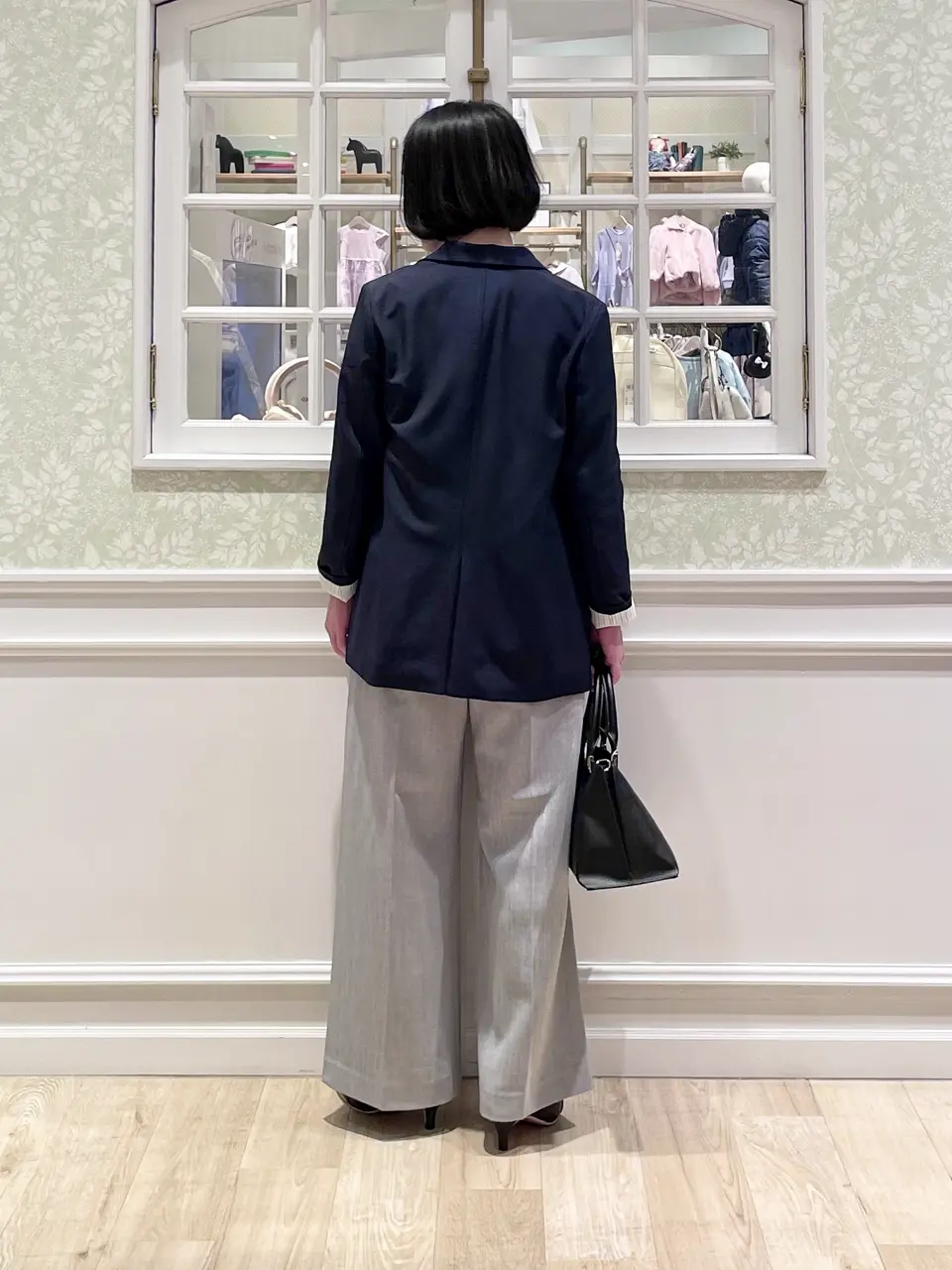 ANY MIKA コーディネート画像