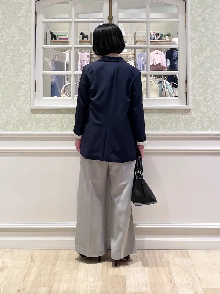 ANY MIKA コーディネート画像