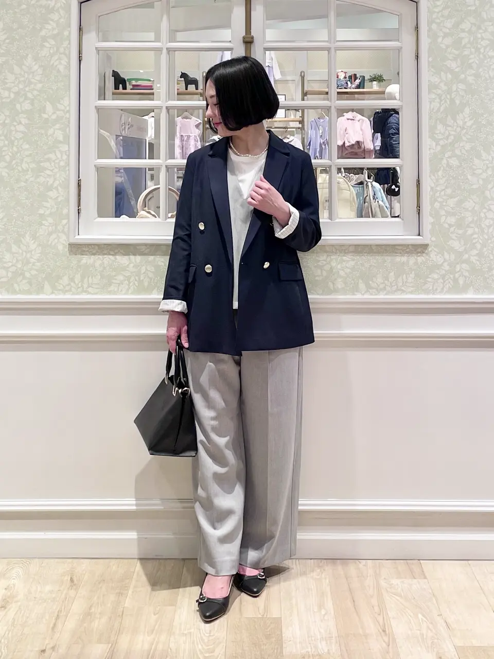 ANY MIKA コーディネート画像