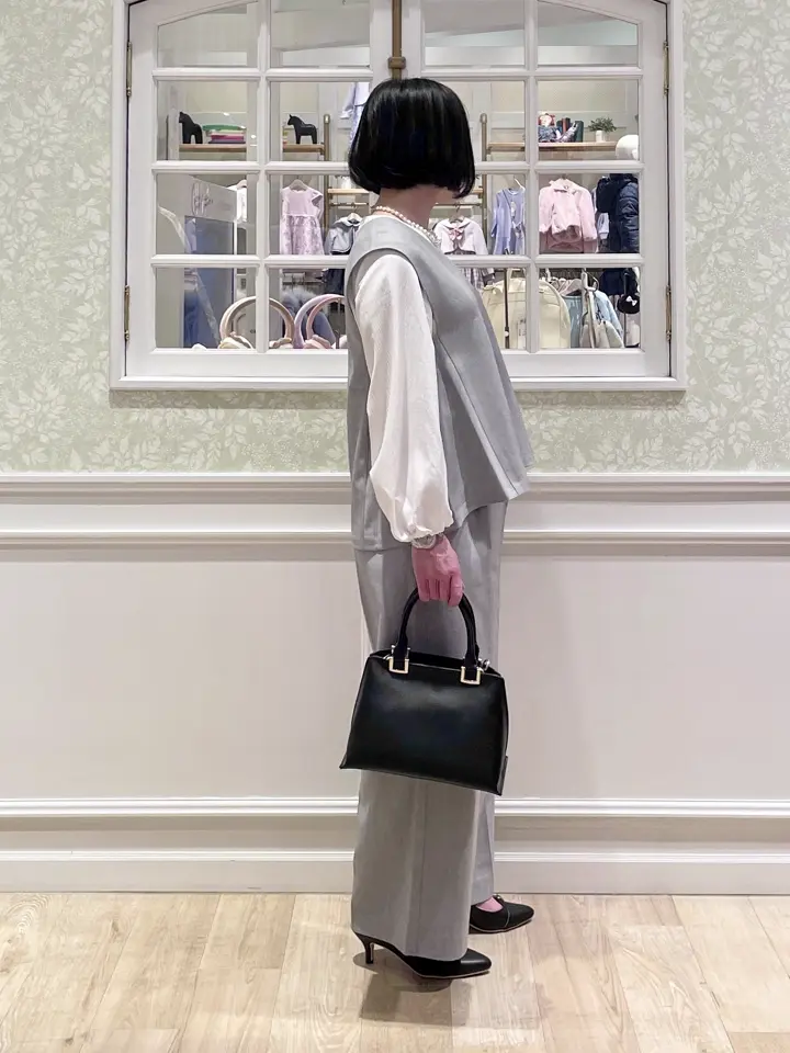 ANY MIKA コーディネート画像