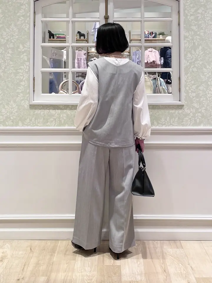 ANY MIKA コーディネート画像