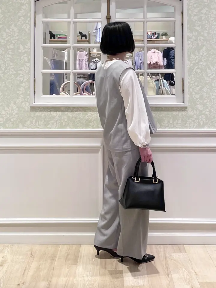 ANY MIKA コーディネート画像