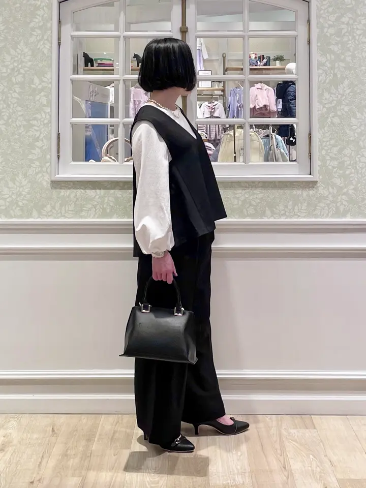 ANY MIKA コーディネート画像