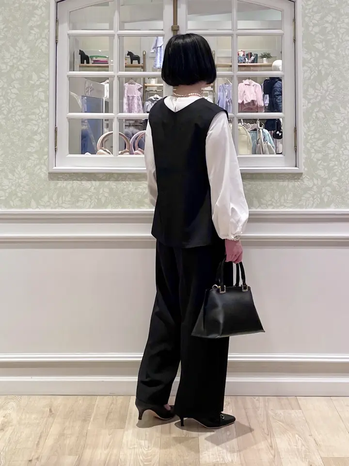 ANY MIKA コーディネート画像