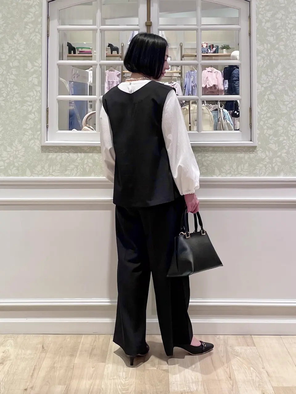 ANY MIKA コーディネート画像