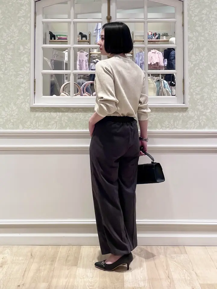 ANY SIS MIKA コーディネート画像