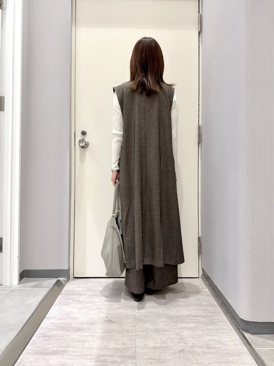 ANY 金井 コーディネート画像