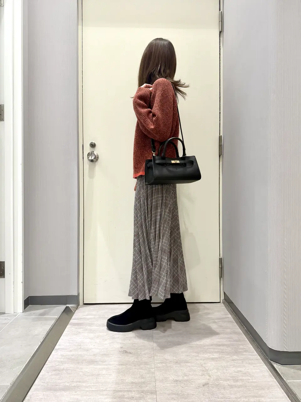 ANY 金井 コーディネート画像